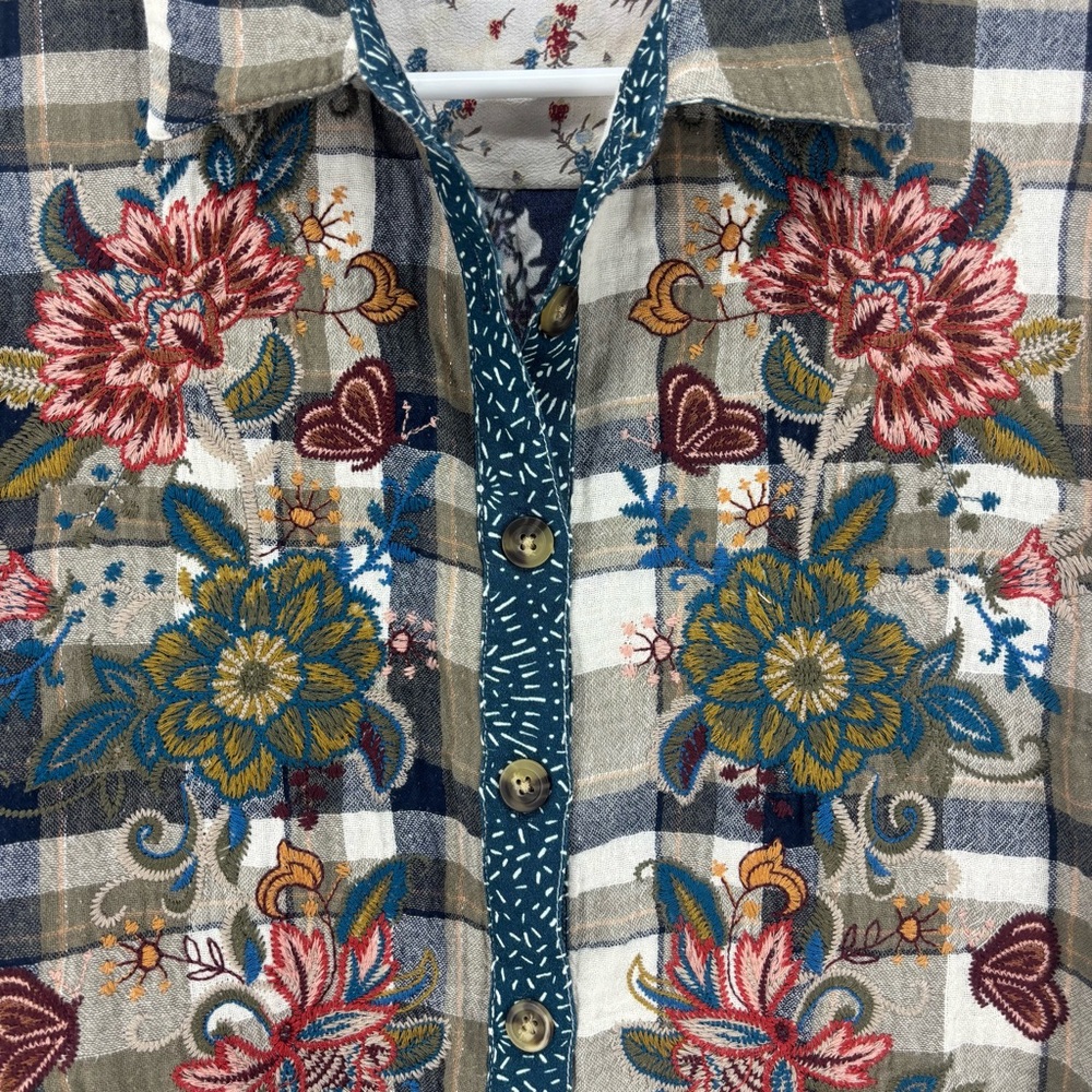 John Mark Plaid Patchwork Embroidered Button Fron… - image 5